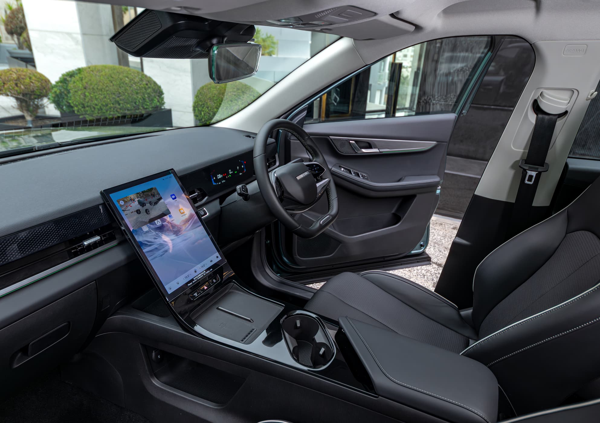 JAECOO J5 interior